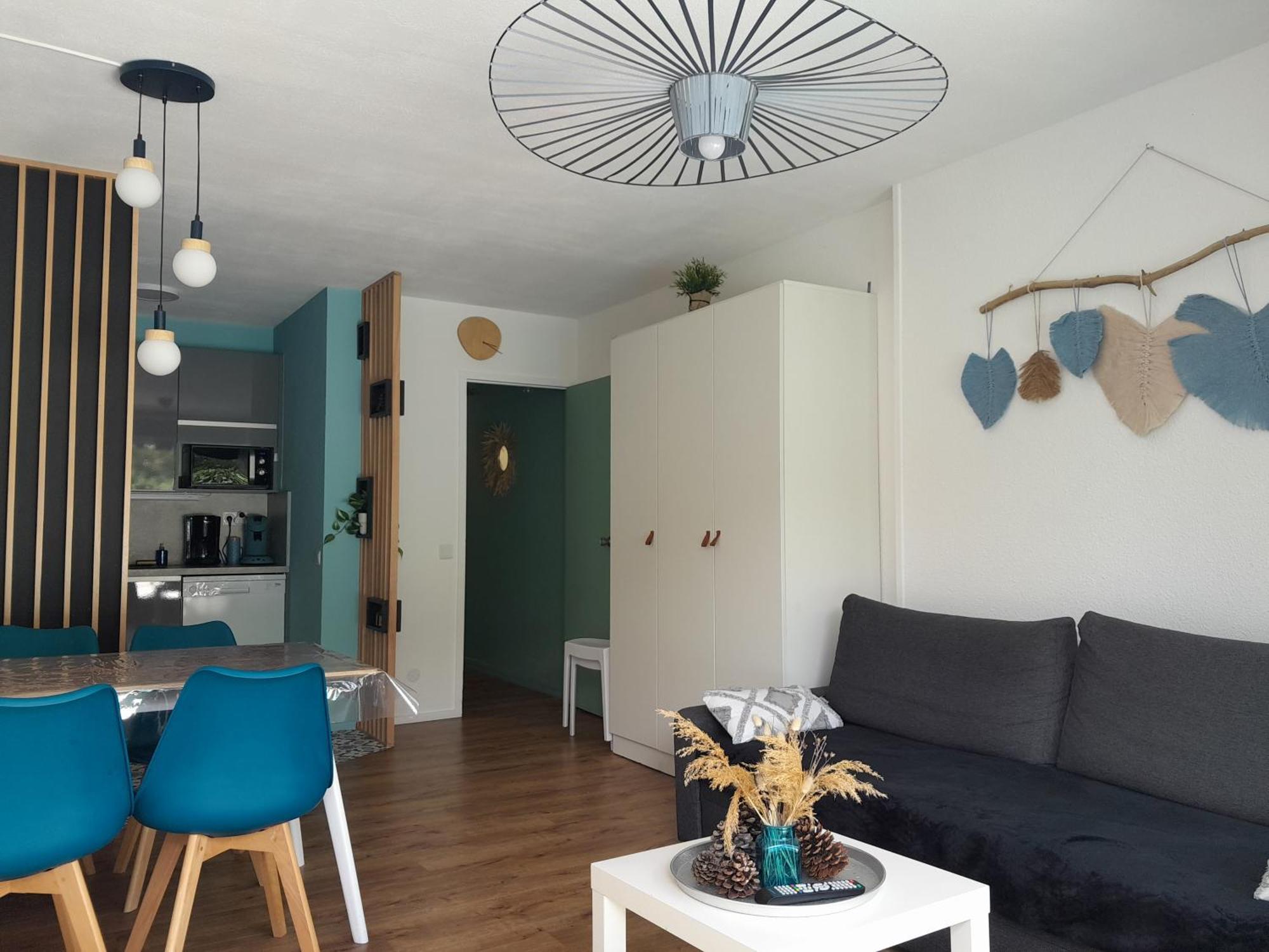 Appartement Joli 2 pièces sur le port avec piscine, terrasse, parking à Capbreton Extérieur photo